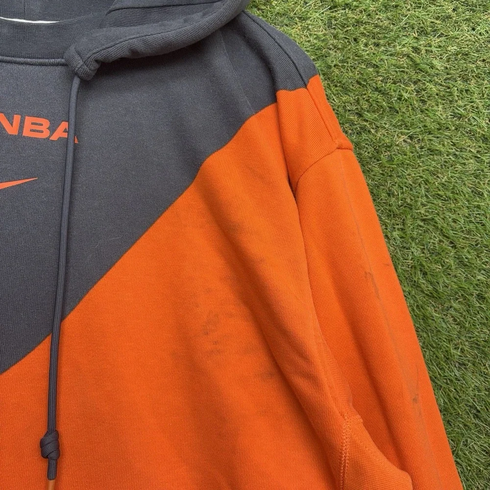 WNBA Hoodie Mens Medium Black Orange Basketball Nike Dri Fit Standard Issue